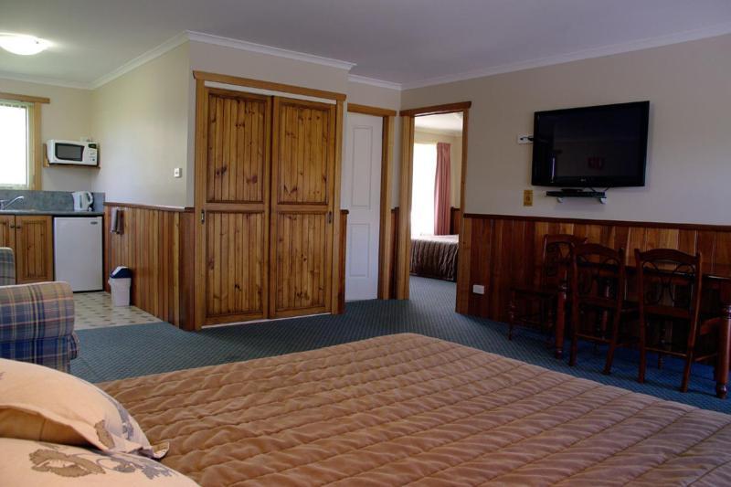 Kentish Hills Retreat Motel Sheffield Exterior photo