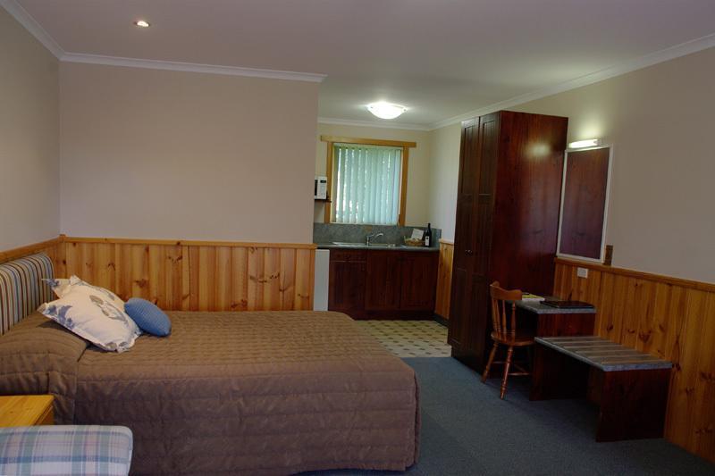 Kentish Hills Retreat Motel Sheffield Exterior photo